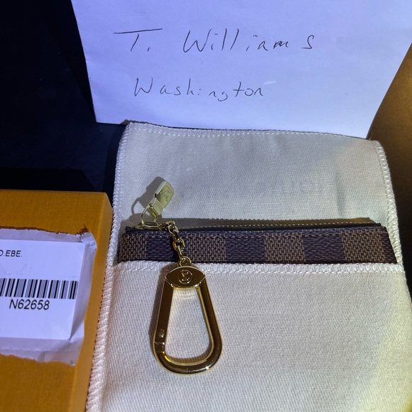 Authentic Louis Vuitton - KEY POUCH - Picture 9 of 12